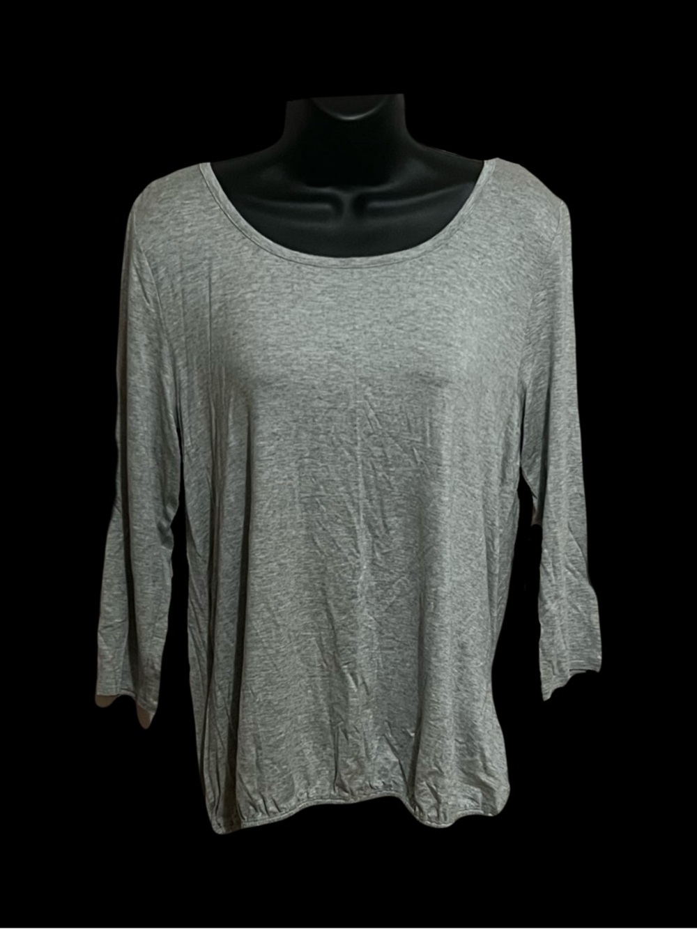 New York & Company Women's Scoop Neck Long Sleeve Top in Heather Gray